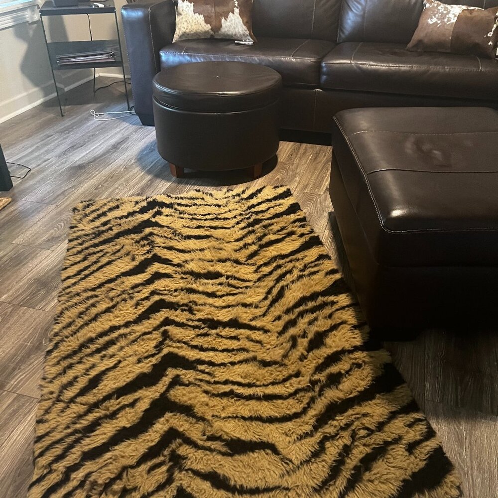 Wayfair 3 x 5 Tiger print area rug